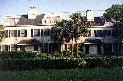 1035 Beachview, Unit 15